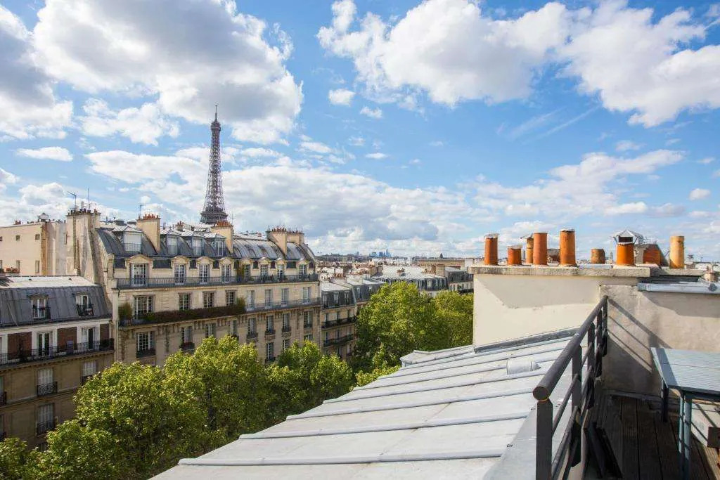 Rayz Eiffel