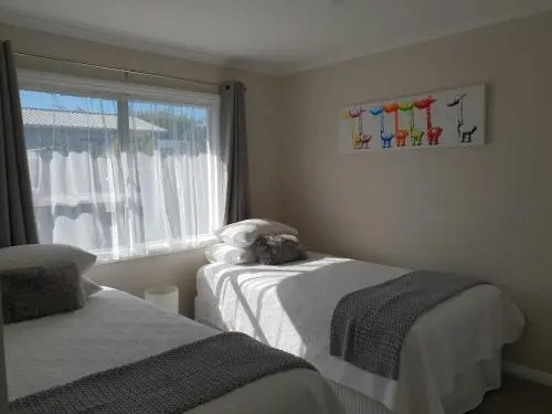 Rose Apartments Unit 1 Central Rotorua-Accommodation&Spa