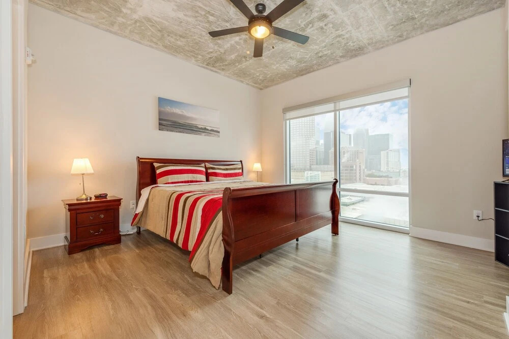 2br Apartment Near Convention Center - No Balcony 2 Bedroom Apts by RedAwning