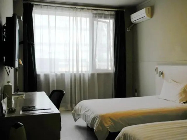 Jingjiang Inn Jurong Renmin Road