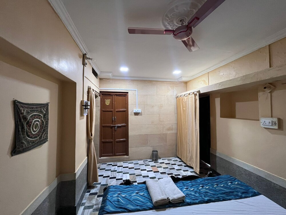 Hotel Surja Jaisalmer