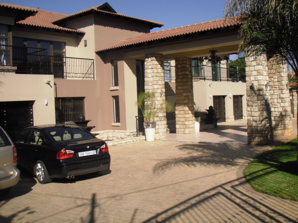 Africa Paradise Airport Boutique Hotel