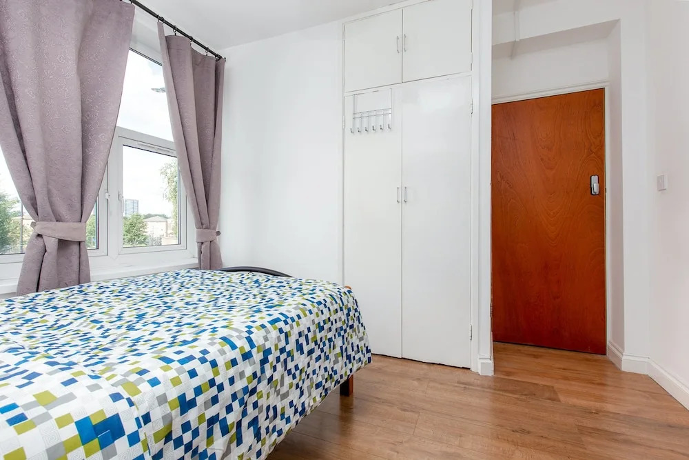 Broxbourne Guest House