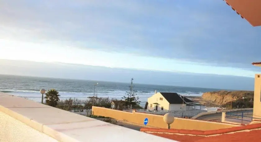 Surf Riders & Co - Surf Camp Moinhos