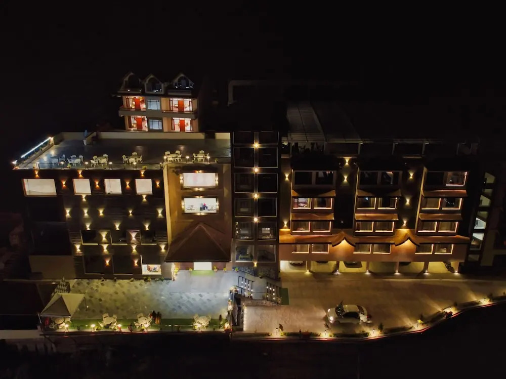 Alpine Holiday Inn Kufri
