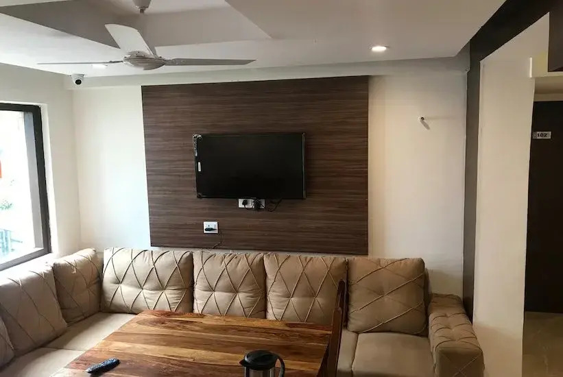 Hotel Savoy Residency