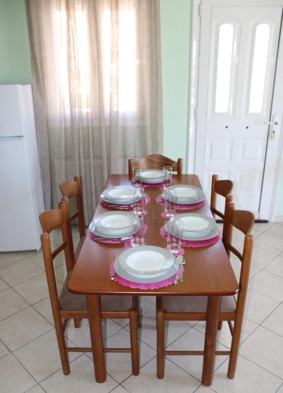 Coconut tree Apartment