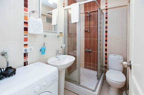 Housez Suites & Apartments Special Class