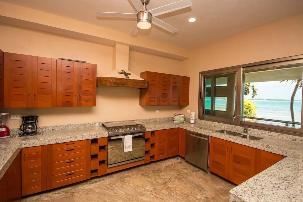 Soliman. The Reef House