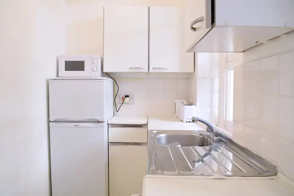 Comfortable 1 Bedroom Apartment With Great Connections