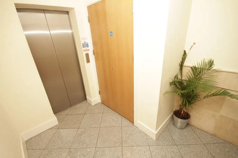 Luxury Asgard Road Apartment