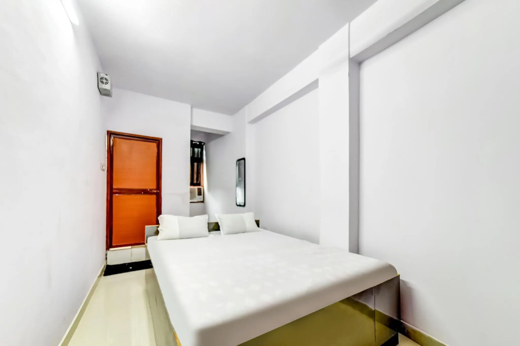 SPOT ON 82584 Plaza Guest House