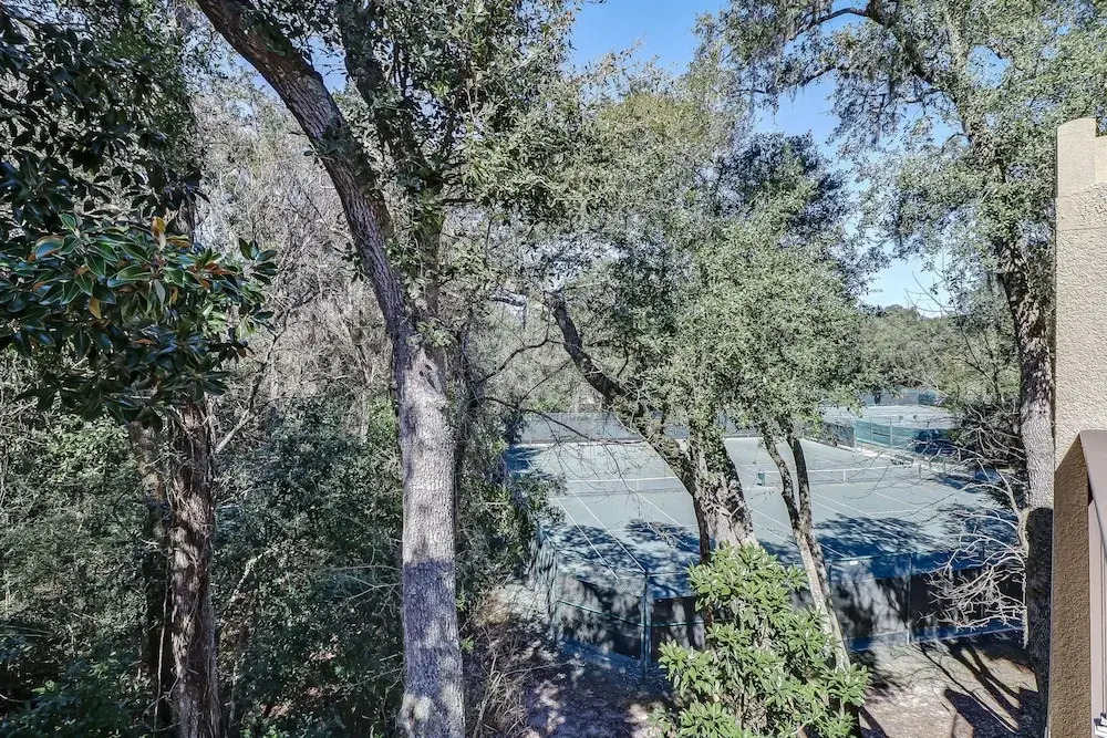 Home Near Beach With Free Wifi, Shared Pool, Central AC, Private W/D