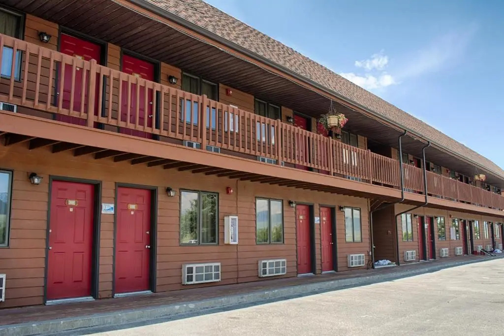 Flat Creek Inn