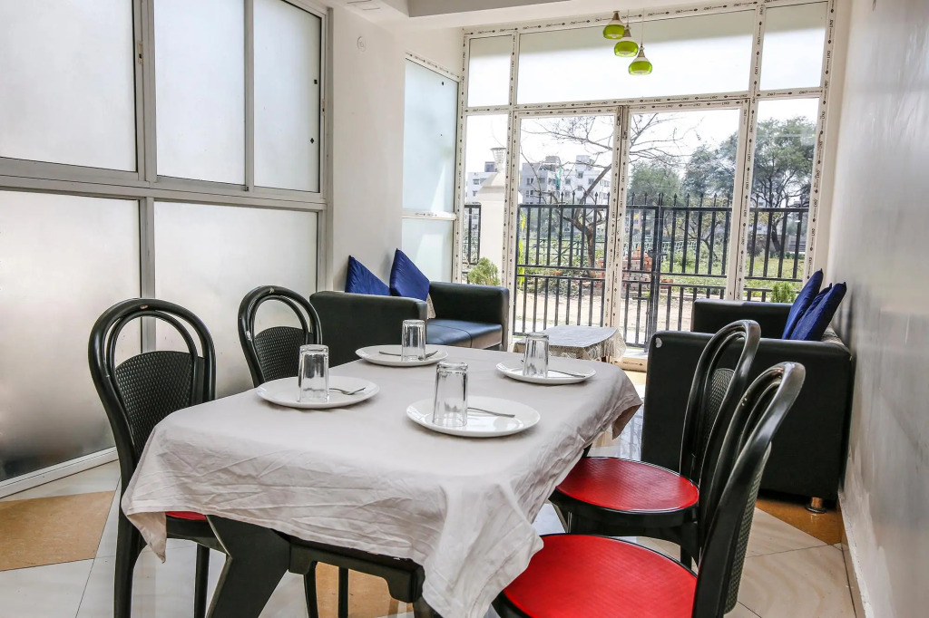 FabHotel Eleanora - New Town