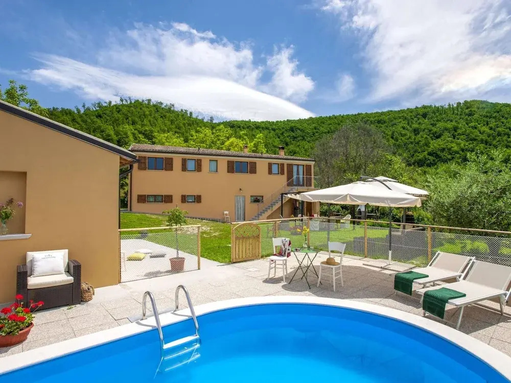 Serene Villa, Peaceful Pergola