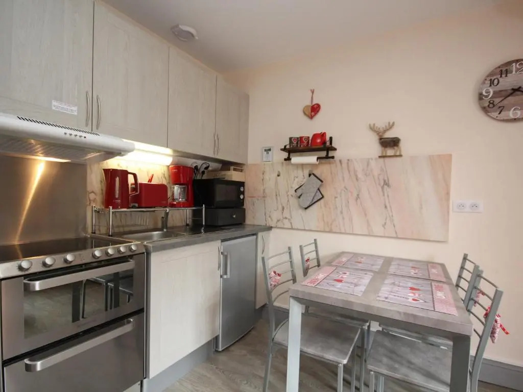 Appartement Mont-Dore, 2 pièces, 4 personnes - FR-1-608-75