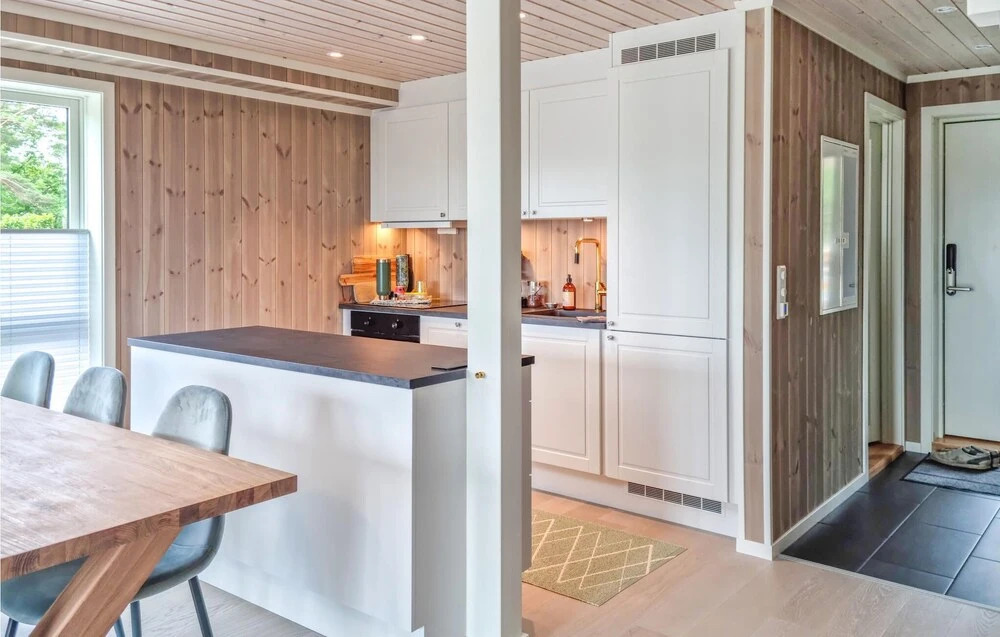 Nice Home in Færvik With Wifi, 3 Bedrooms and Outdoor Swimming Pool
