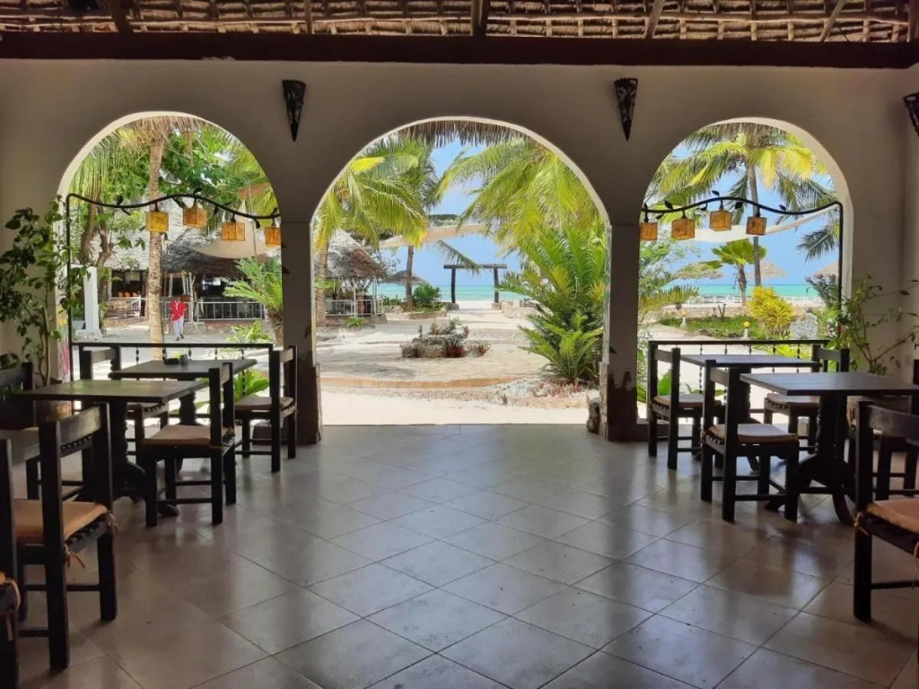 Mambo Ocean Resort