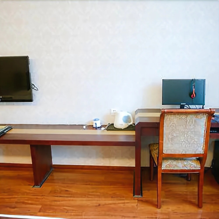 Xinyue Business Hotel