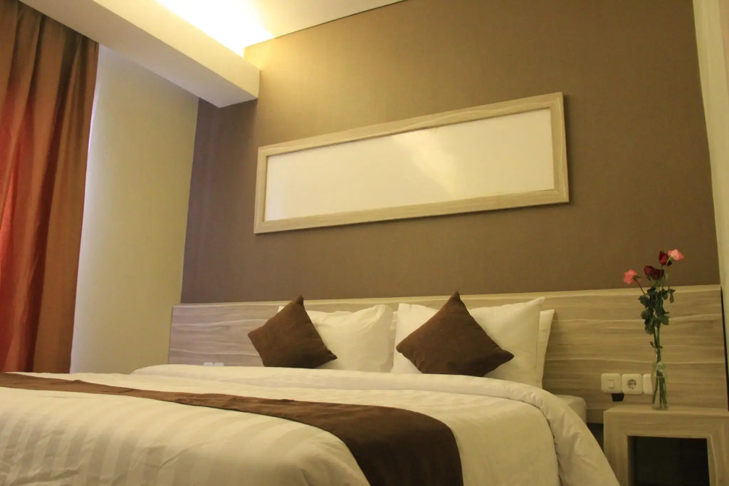 Red Chilies Hotel