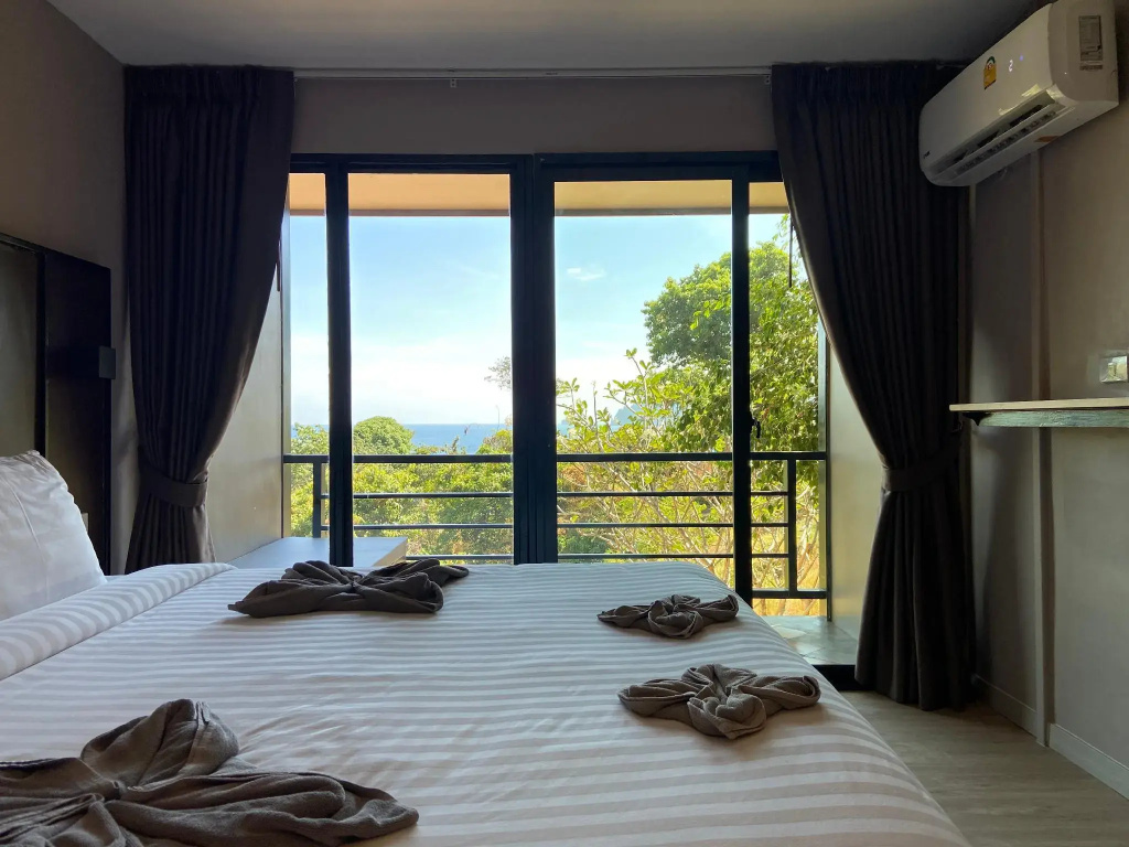 HIP Seaview Resort @ Phi Phi