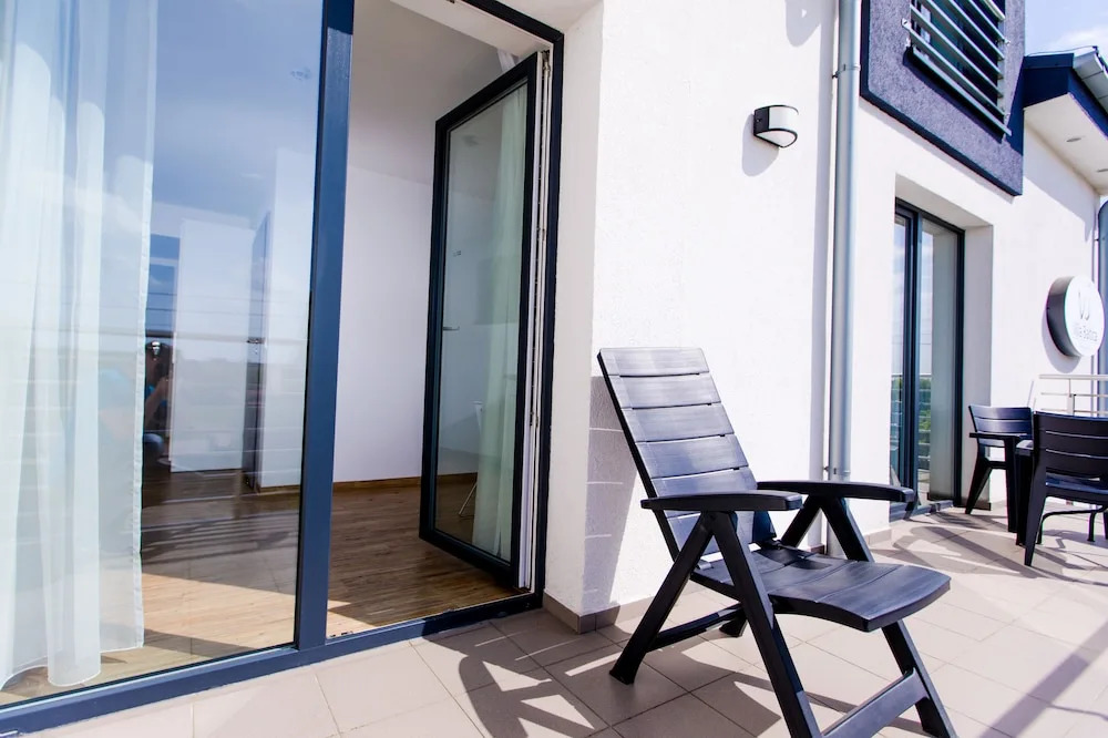 Apartamenty Villa Baltica Rewal - jacuzzi na dachu, wi-fi, parking w cenie
