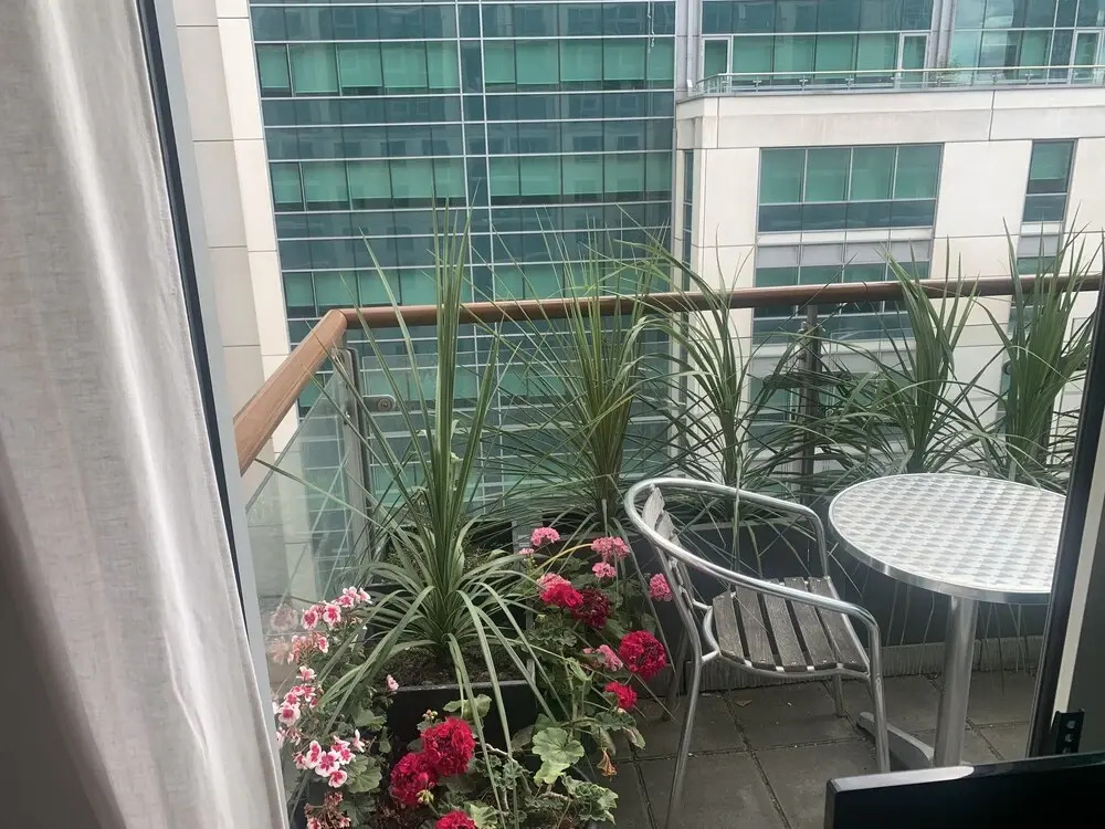 Modern Apartment Near the Thames, Central London
