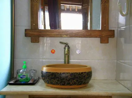 NAXI yage hotel