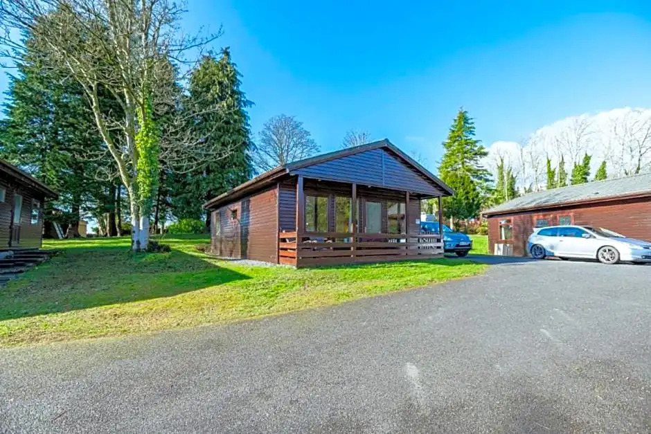 Birch Plus Lodges