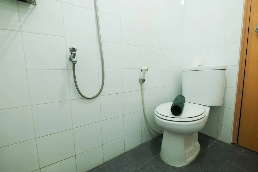 Spacious Family 2BR Grand Center Point Apartment