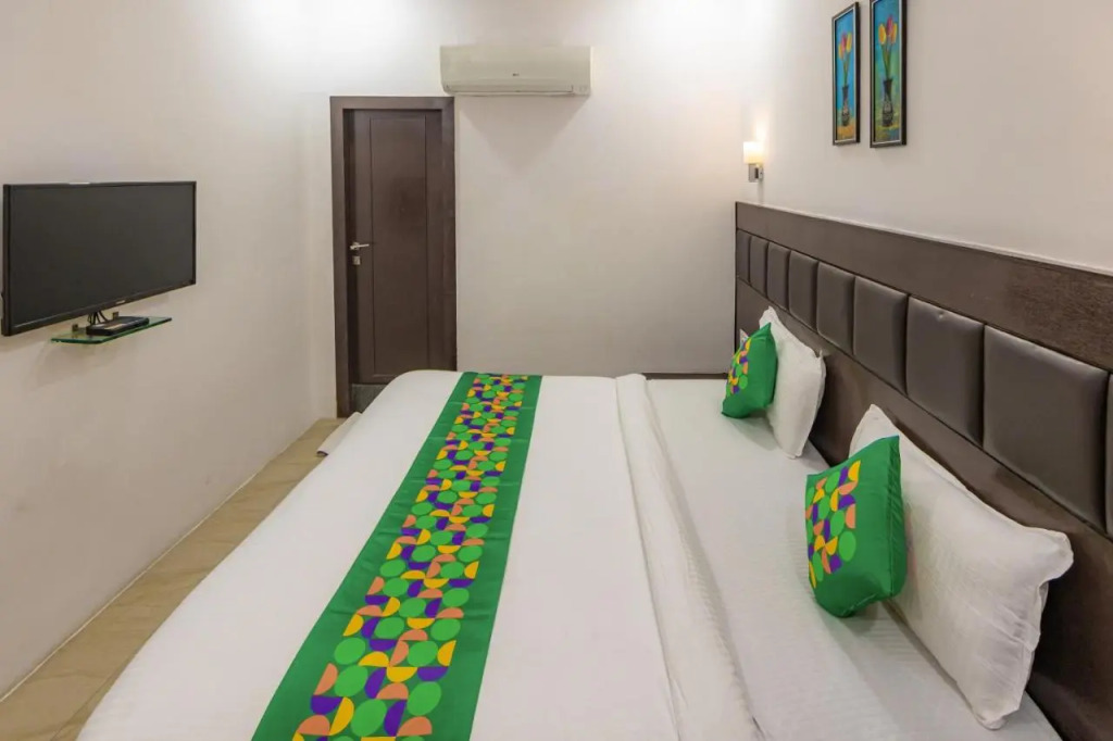 Treebo Shembekars Inn