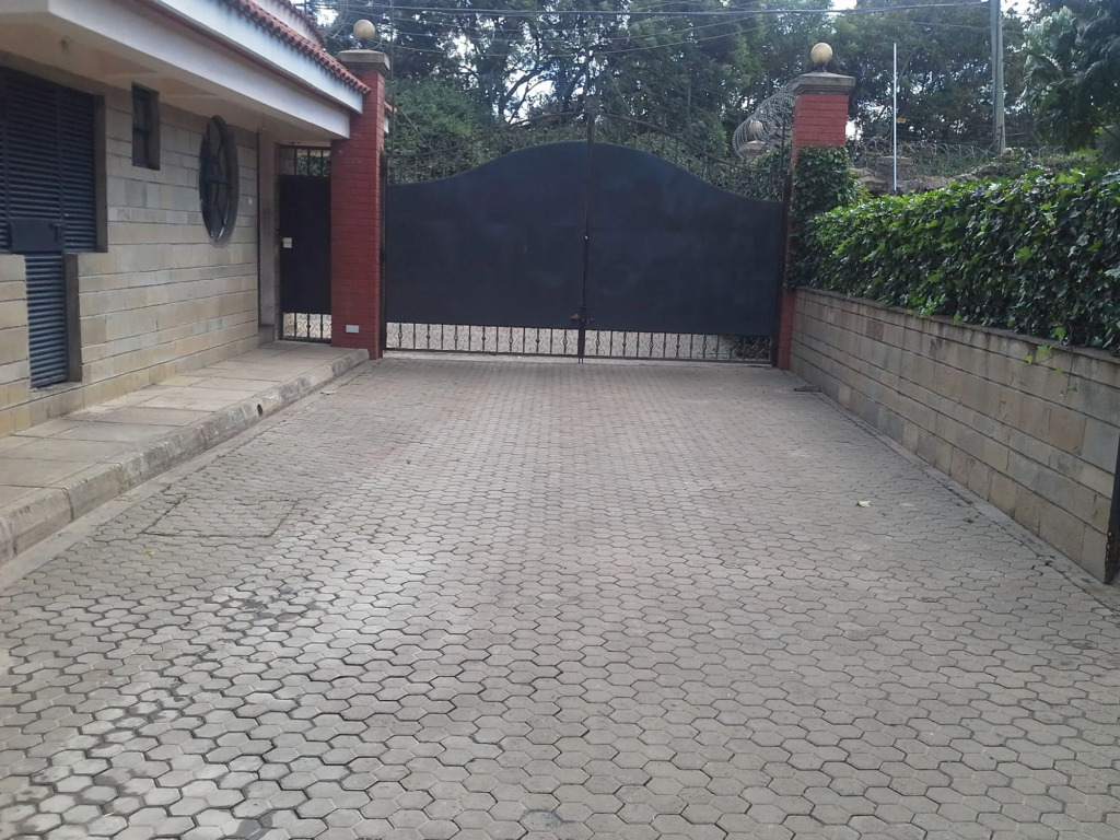 Meltonia Luxury Suites