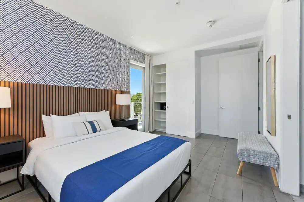 South Beach Stylish 2BR Retreat