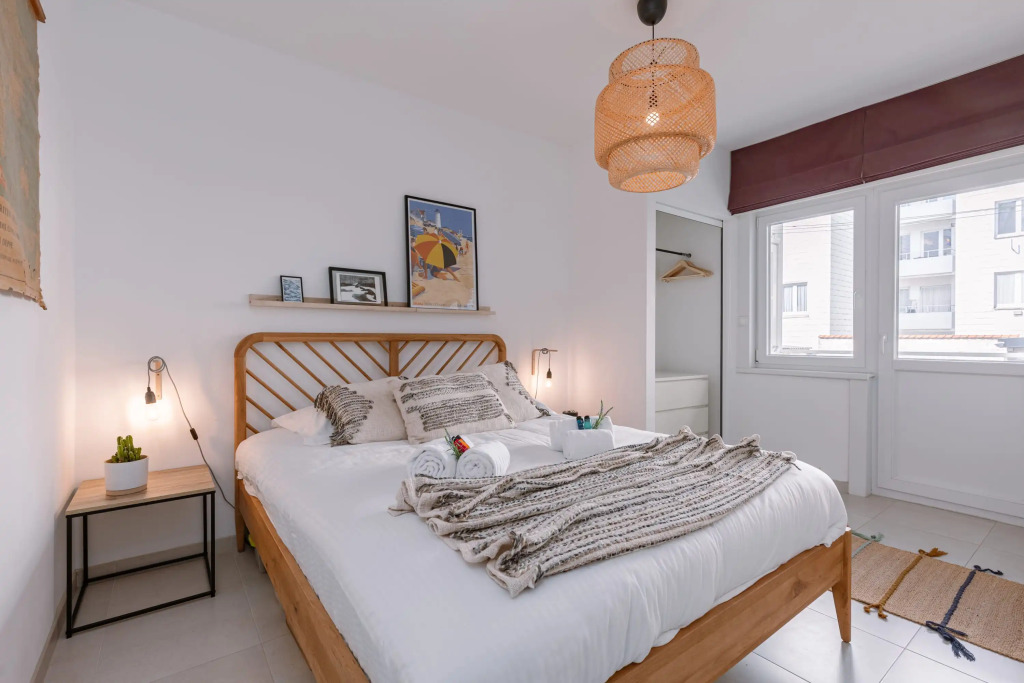 Lovely Sunny Flat Just Near the Beach and the sea