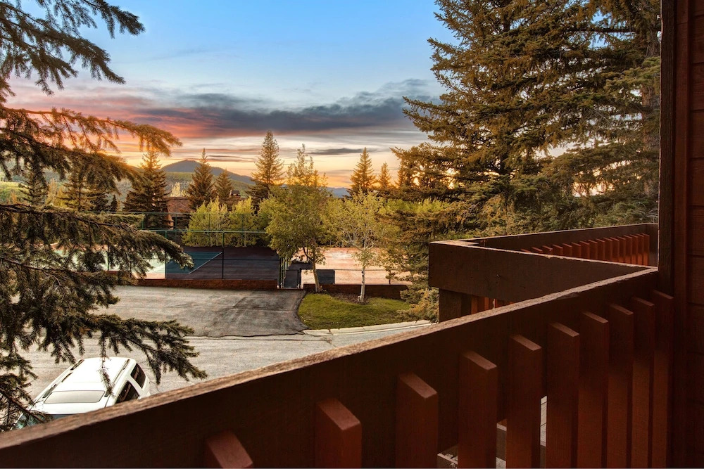 Abode on Ridgepoint