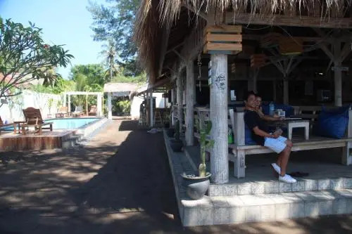 Star Bar and Bungalows