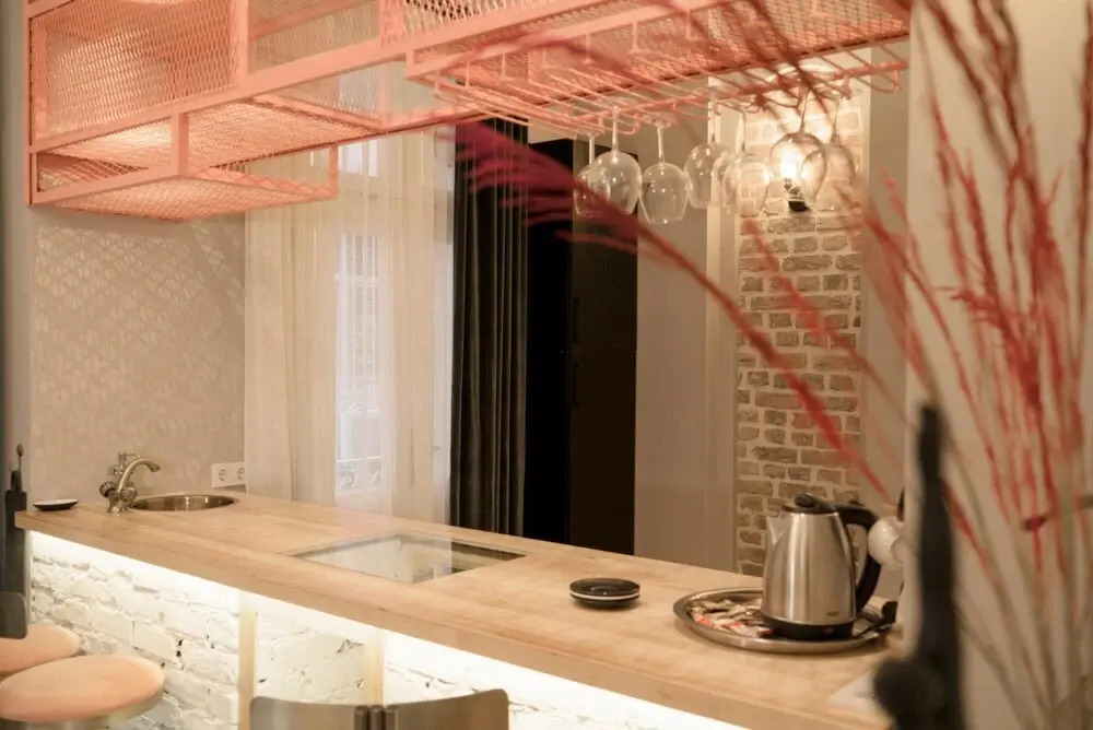 Flat With Turkish Hammam and Bar in Beyoglu