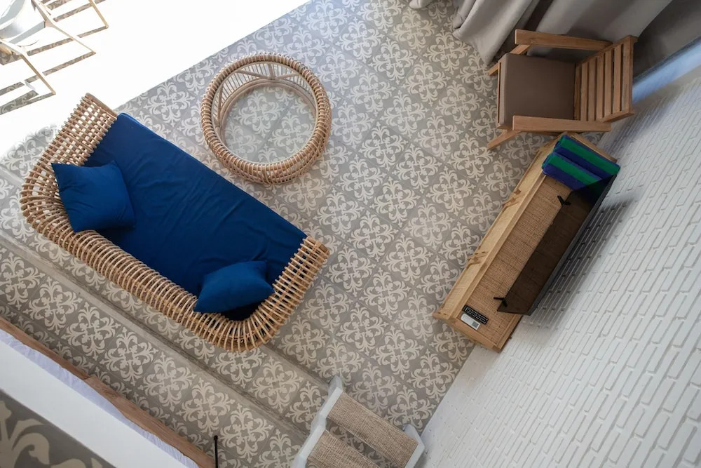White Studio Villa