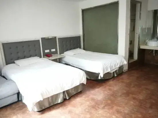 Fuyang Shangle Hotel(International Auto Parts City Store)