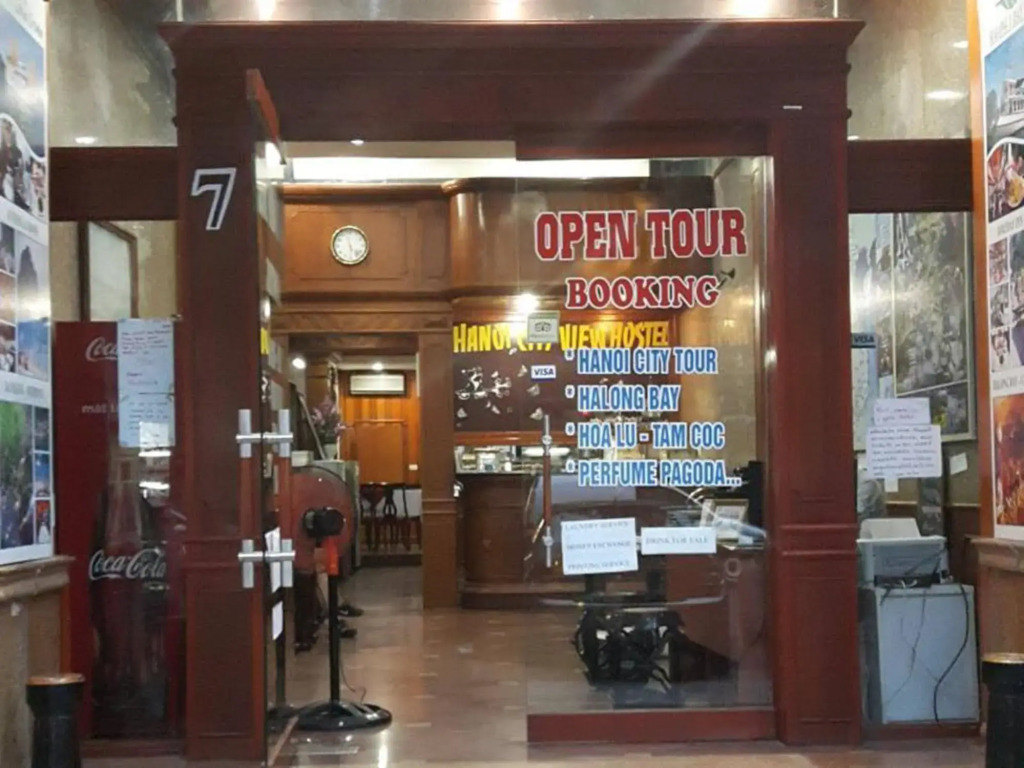 Hanoi Golden Moon Guesthouse