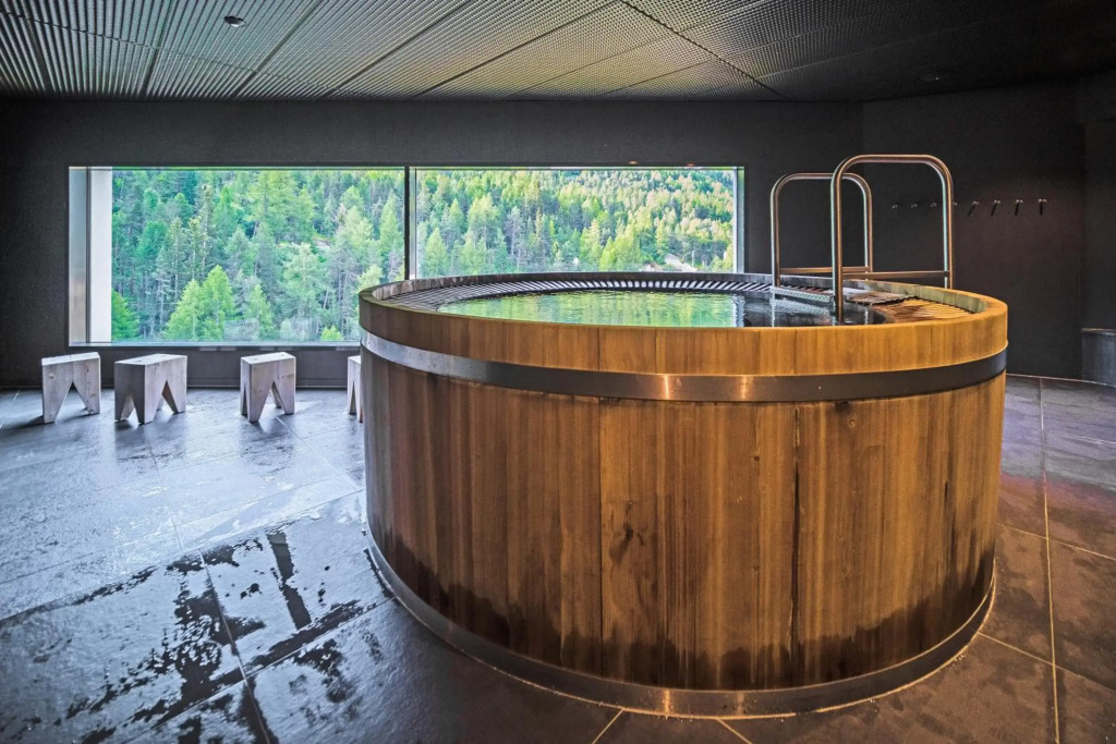 Saas-Fee wellnesshostel4000