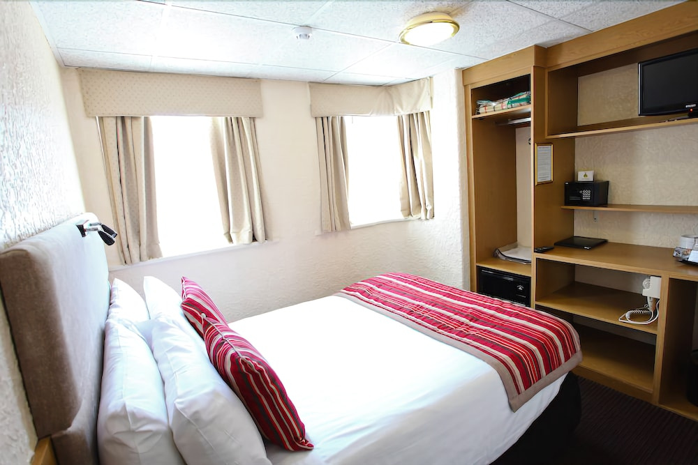 Clifton Court Hotel