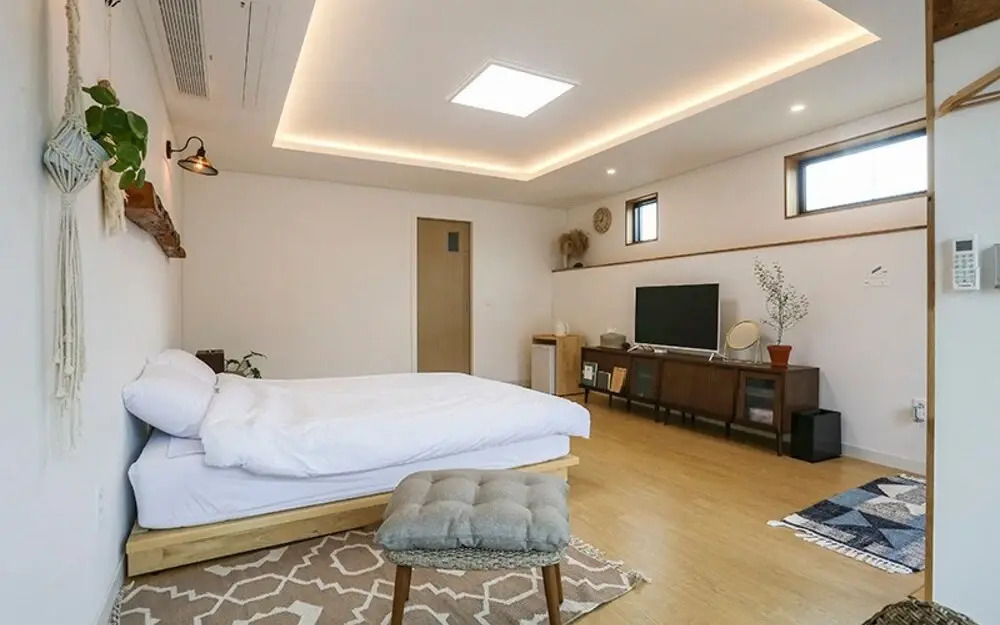 Jeju Black Stone Pension
