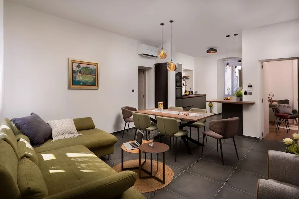 Luxury Sea View Apartment Altana