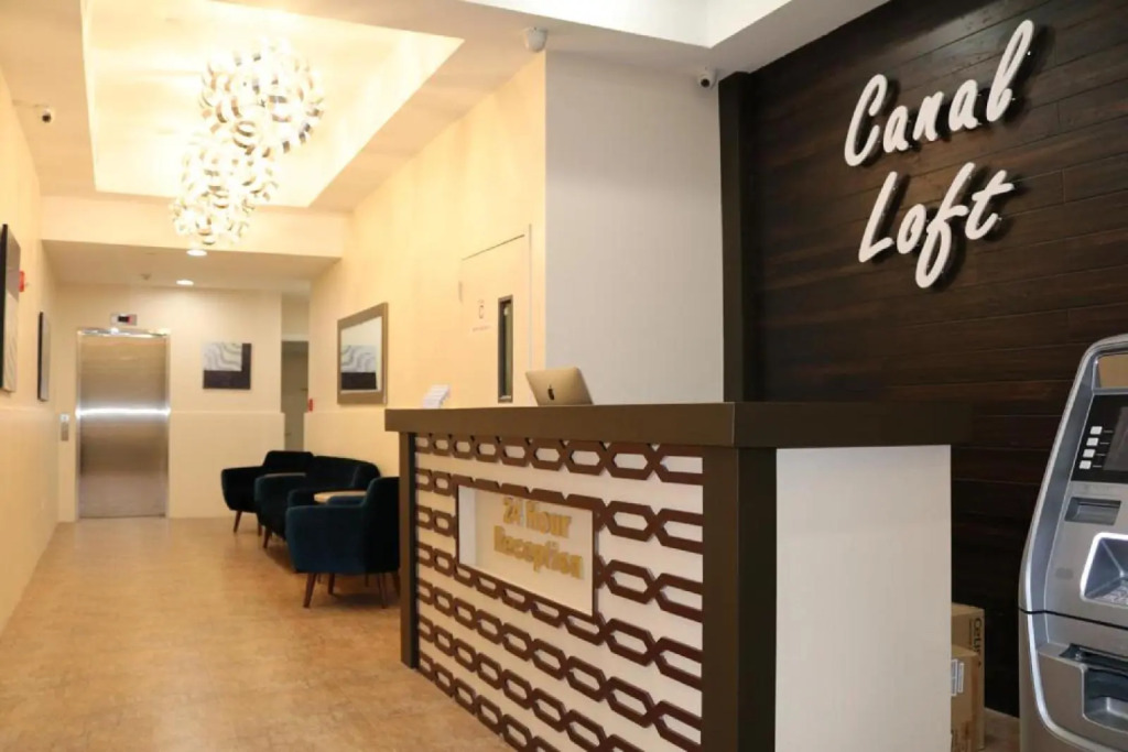 Canal Loft Hotel
