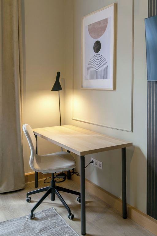 Quiet Apartment 6 min Walk to Metro - 4 Stops to Opera