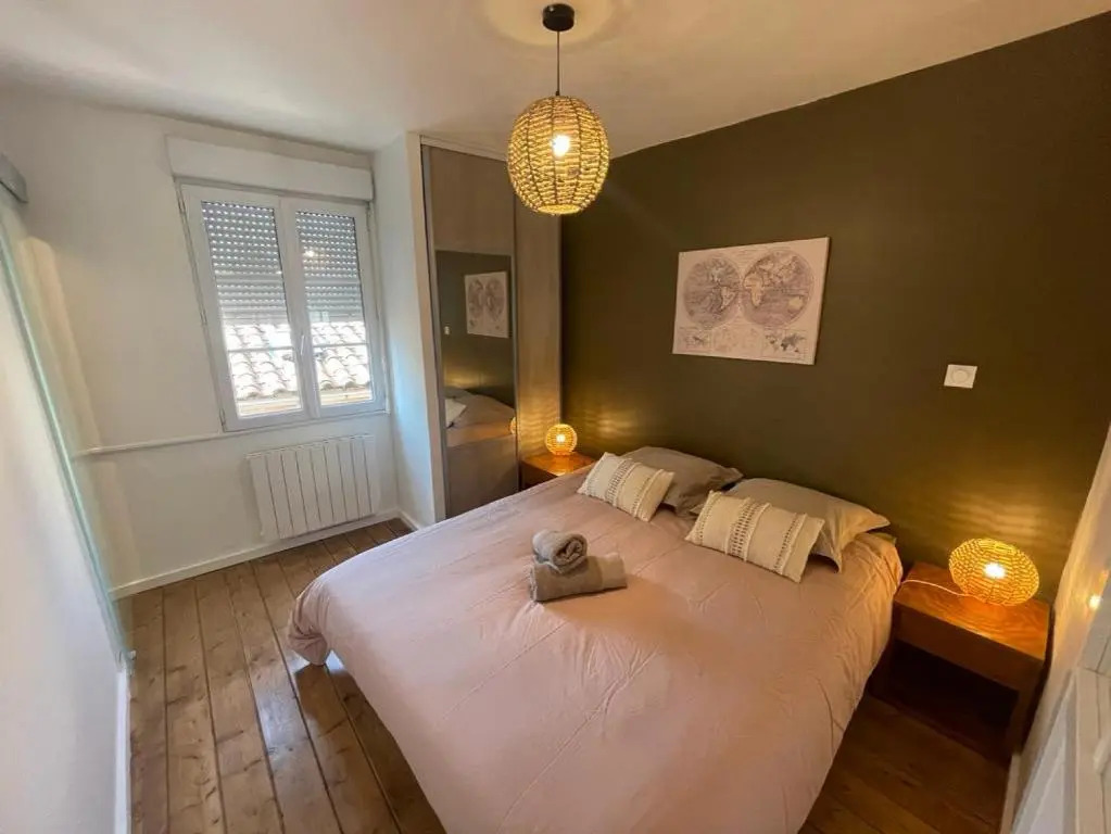 Lescale Niortaise - Centre-ville - 10mn Gare - WIFI - Netflix
