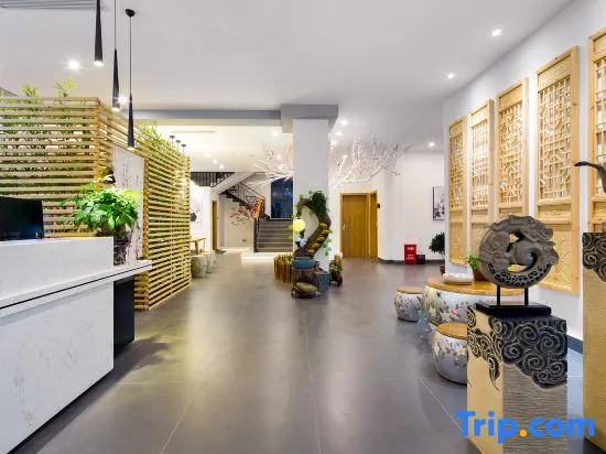 Free and Easy Guesthouse