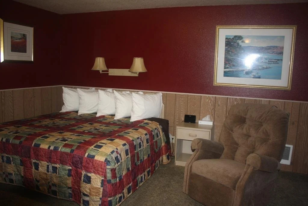 Sea Treasures Inn #104